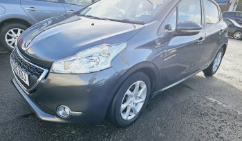 Stunning 2015 peugoet 208 1.L petrol..Ulez free long MOT 2025..£20 road tax .£3995 full