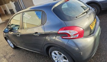 Stunning 2015 peugoet 208 1.L petrol..Ulez free long MOT 2025..£20 road tax .£3995 full