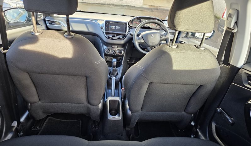 Stunning 2015 peugoet 208 1.L petrol..Ulez free long MOT 2025..£20 road tax .£3995 full