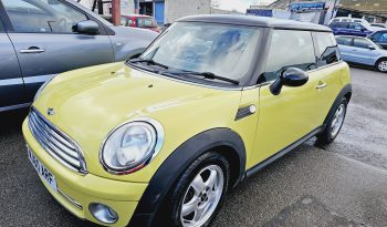 Yellow Mini copper 1.6 petrol october MOT..no advisory FSH. Ulez free 10 Stamps £3995 full