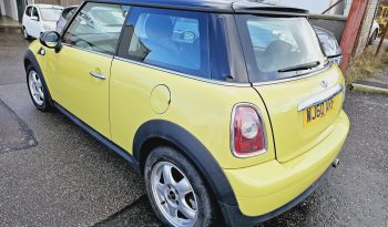 Yellow Mini copper 1.6 petrol october MOT..no advisory FSH. Ulez free 10 Stamps £3995 full