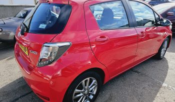 2014 Red Toyota Yaris Vvt-icon 1.3.Petrol.9 Stamps ..Full Mot 26. 5 Door. £4995 full