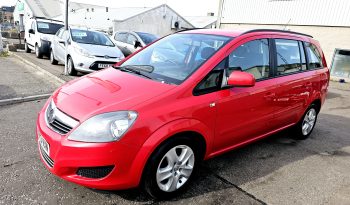 2013 Vauxhall Red ZAFIRA Exclusive.7 seats, 1.6L Petrol.Low miles ulez free.1 Owner £3495 full