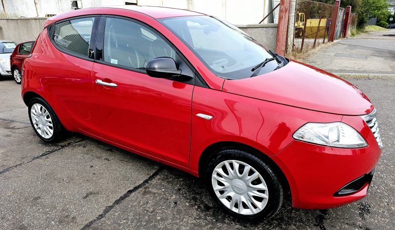 2013 Red Chrysler Ypsilion 1.2 petrol.5 Doors. £35 tax..ulez free £2295 full