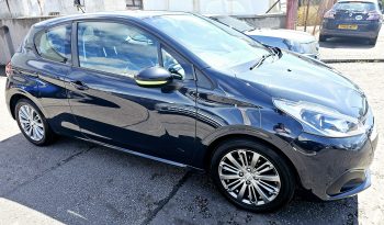 2015 peugoet 208 Active 1.2L petrol..Ulez free.MOT March 2026..£20 road tax .£3795 full