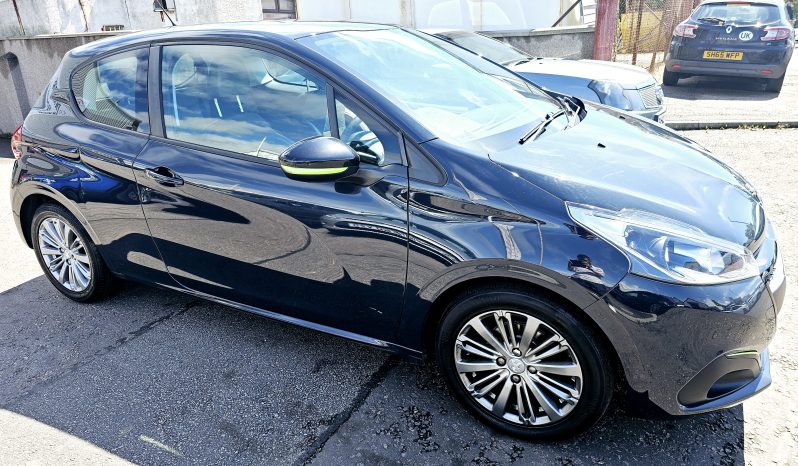 2015 peugoet 208 Active 1.2L petrol..Ulez free.MOT March 2026..£20 road tax .£3795 full