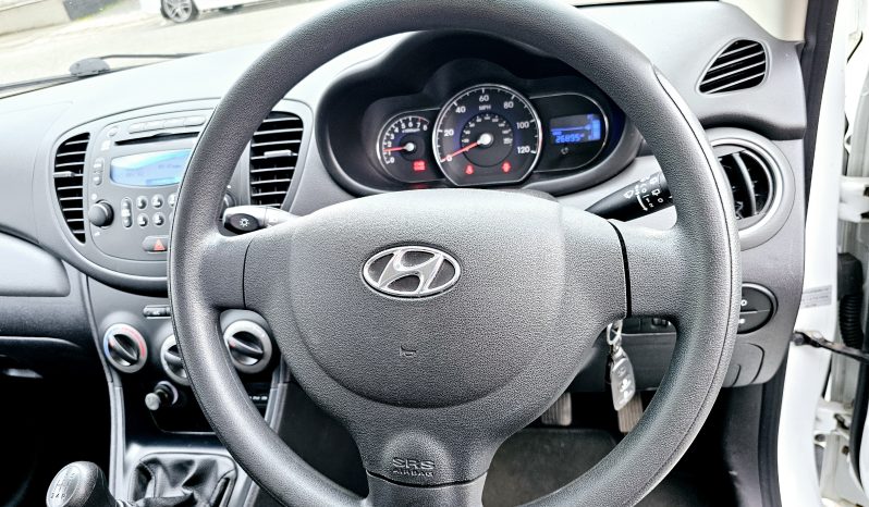 27k Miles! 2012 Hyundai i10 1.2 L petrol, MOT December 2025..5dr. Aux.£20 tax. FSH.Ulez free £3495 full