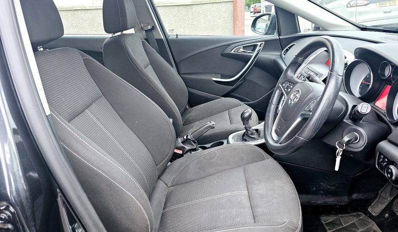 2012 Vauxhall Astra SRI, 1.6L petrol. MOT May 2026.5 door.67K miles. aux, ac, Ulez free.FSH.1 Owner £2795 full