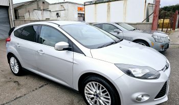 58k miles! 2011 Ford Focus Zetec, 1.6 Petrol.. Mot July 2026…FSH..Aux connection Sat nav £3995 full