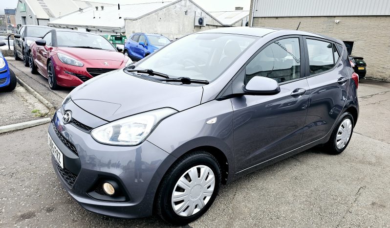 2015 Hyundai i10 1.L petrol, MOT May 2026..5dr.Low miles. Aux.£20 tax. FSH.Ulez free £4395 full