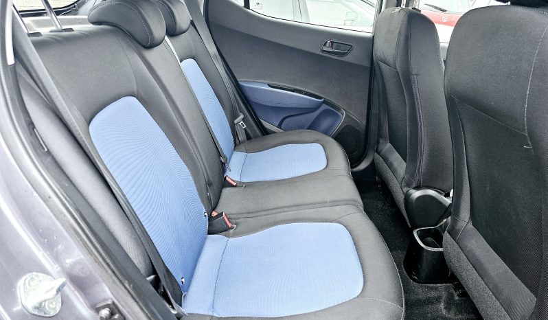 2015 Hyundai i10 1.L petrol, MOT May 2026..5dr.Low miles. Aux.£20 tax. FSH.Ulez free £4395 full