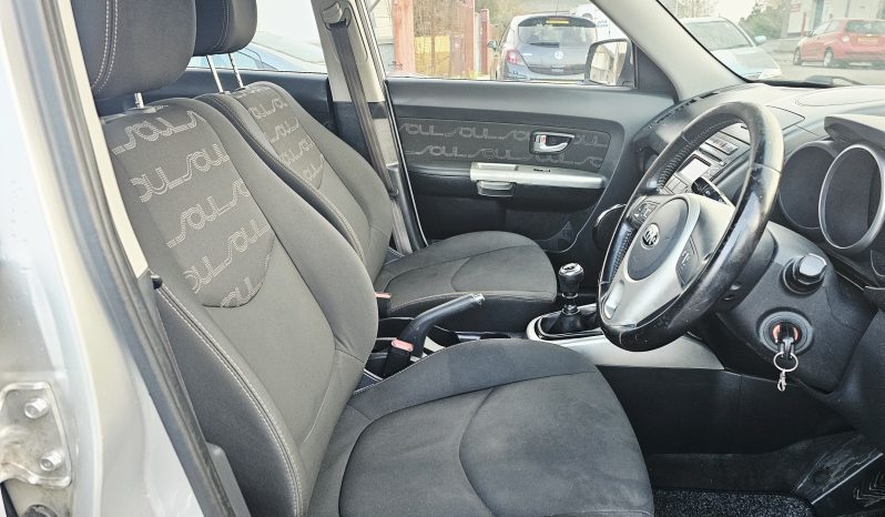 2013 Silver Kia Soul 1.6L Petrol.MOT March 2026.5Dr. Ulez free.66k miles.£4295    full