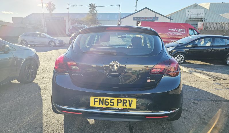 2015 Black Vauxhall Astra SRI, 1.6L petrol. MOT September 2026. 5dr. aux, ac.Ulez free.£3995 full