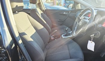 2015 Black Vauxhall Astra SRI, 1.6L petrol. MOT September 2026. 5dr. aux, ac.Ulez free.£3995 full