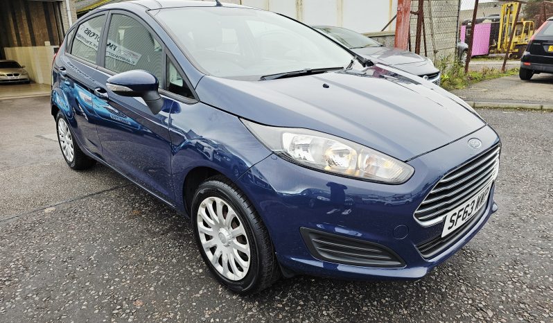 2013 Blue Ford Fiesta Style 1.2 petrol. 5Dr.. full year MOT.58k Miles. Ulez free £4595 full