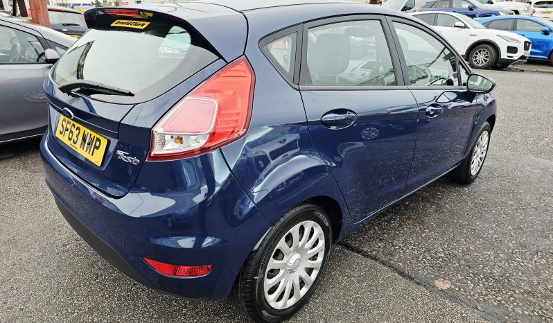 2013 Blue Ford Fiesta Style 1.2 petrol. 5Dr.. full year MOT.58k Miles. Ulez free £4595 full