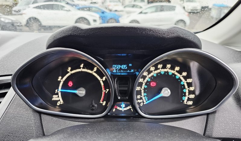 2013 Blue Ford Fiesta Style 1.2 petrol. 5Dr.. full year MOT.58k Miles. Ulez free £4595 full