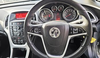 52k miles! 2015 Silver Vauxhall Astra Excite, 1.4L petrol. MOT November 2026. 5dr. aux, ac.FSH.Ulez free.1 Owner £4495 full