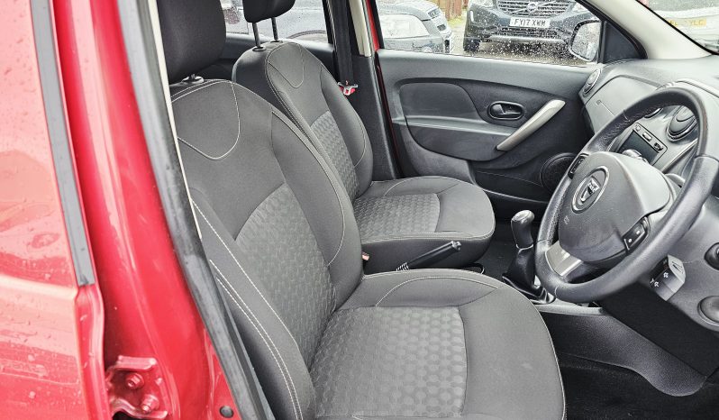 59k Miles! 2013 Red Dacia Logan TCe Laureate, 1L Petrol. MOT September 2026.Ulez free.£35 Tax.FSH.2 Owner £3995 full