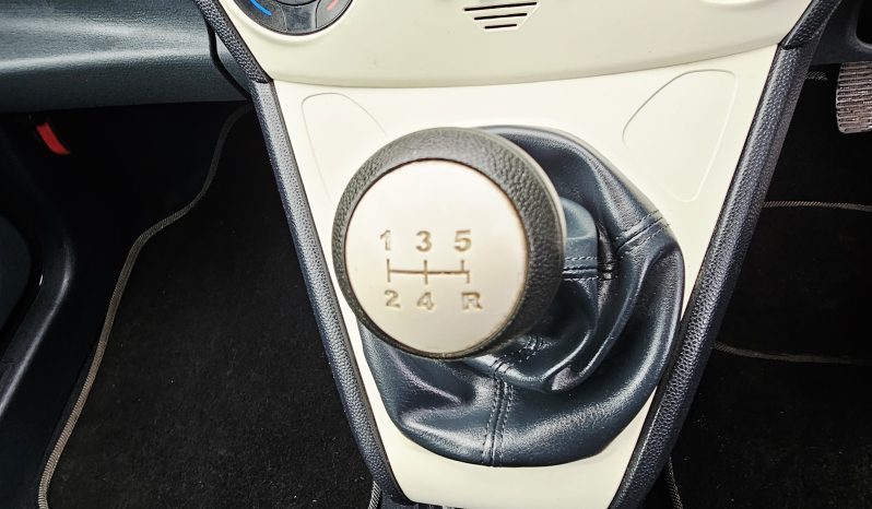 12k miles! 2010 Silver Ford KA Studio 1.2 L petrol. 3Dr. MOT May 2026.£35 Tax.Ulez free.1 Owner £3495 full