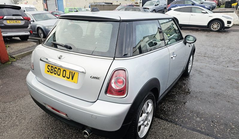 2010 Silver Mini Pepper Pack, 1.6 petrol. 3 door. MOT July 2026.Ulez free £2995 full