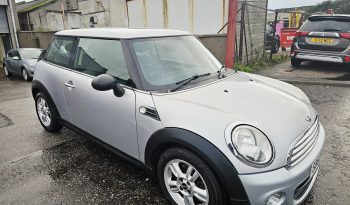 2010 Silver Mini Pepper Pack, 1.6 petrol. 3 door. MOT July 2026.Ulez free £2995 full
