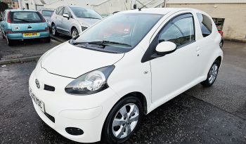 51k Miles! 2012 White TOYOTA AYGO VVT-I FIRE, 1L petrol.MOT June 2026.£20 Tax.FSH.SAT NAV.Ulez free £3495 full