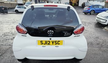 51k Miles! 2012 White TOYOTA AYGO VVT-I FIRE, 1L petrol.MOT June 2026.£20 Tax.FSH.SAT NAV.Ulez free £3495 full