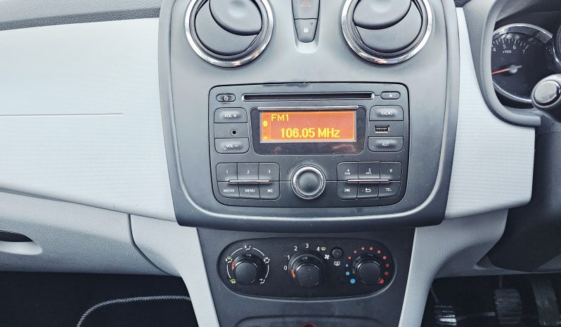 49k Miles! 2013 White Dacia Sandero Ambiance, 1.2 L Petrol. MOT May 2026.Ulez free.Sat Nav.2 Owner £3495 full