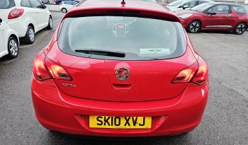 2010 Red Vauxhall Astra Exclusiv, 1.4L petrol. MOT June 2026. 5dr. aux, ac.71k miles.Ulez free £2995 full