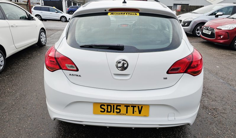 2015 White Vauxhall Astra Limited Edition, 1.6L petrol. MOT August 2026. 5dr. aux, ac.FSH.Ulez free.£3495 full