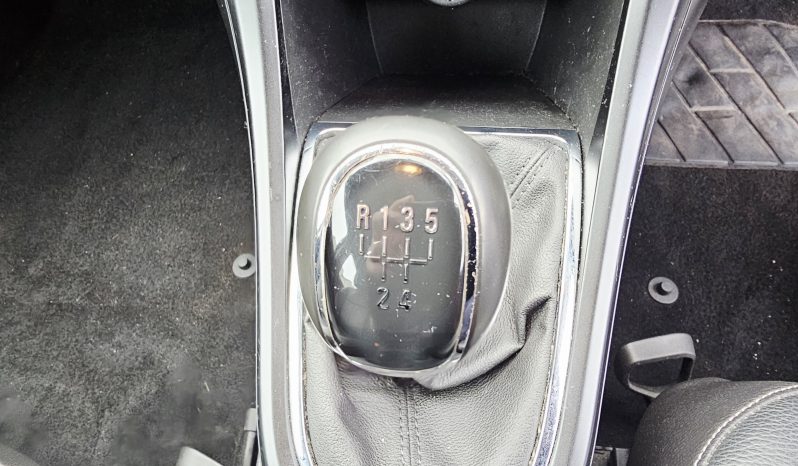 2015 White Vauxhall Astra Limited Edition, 1.6L petrol. MOT August 2026. 5dr. aux, ac.FSH.Ulez free.£3495 full