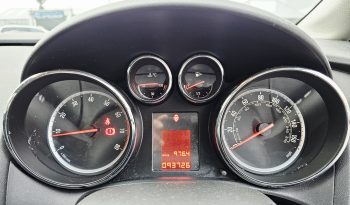 2015 White Vauxhall Astra Limited Edition, 1.6L petrol. MOT August 2026. 5dr. aux, ac.FSH.Ulez free.£3495 full