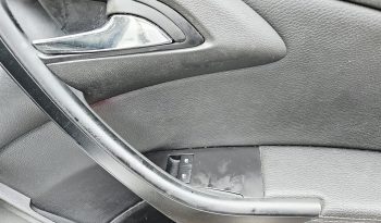 2015 White Vauxhall Astra Limited Edition, 1.6L petrol. MOT August 2026. 5dr. aux, ac.FSH.Ulez free.£3495 full