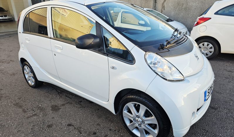 Automatic! 6k Miles! 2016 White Peugeot iOn, full electric.MOT May 2026. Ulez free.1 Owner £5995 full