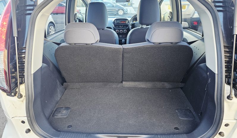 Automatic! 6k Miles! 2016 White Peugeot iOn, full electric.MOT May 2026. Ulez free.1 Owner £5995 full