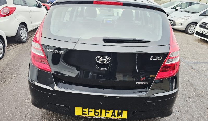45k miles! 2011 Hyundai i30 Premium CRDI,1.4L Diesel.MOT September 2026. 5dr.£35 Tax.Aux.FSH.2 Owner £2995 full