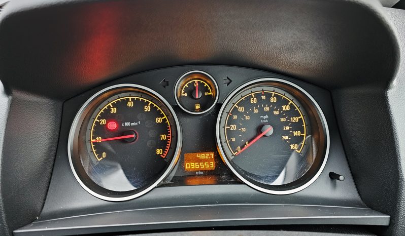 2011 Silver Vauxhall ZAFIRA Exclusive.7 seats, 1.8L Petrol.MOT November 2026.Low miles.FSH.ulez free.2 Owner £2495 full