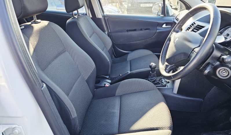 46k miles! 2012 White Peugeot 207 Active, 1.4L petrol. MOT November 2026.ulez free.2 Owner £2995 full