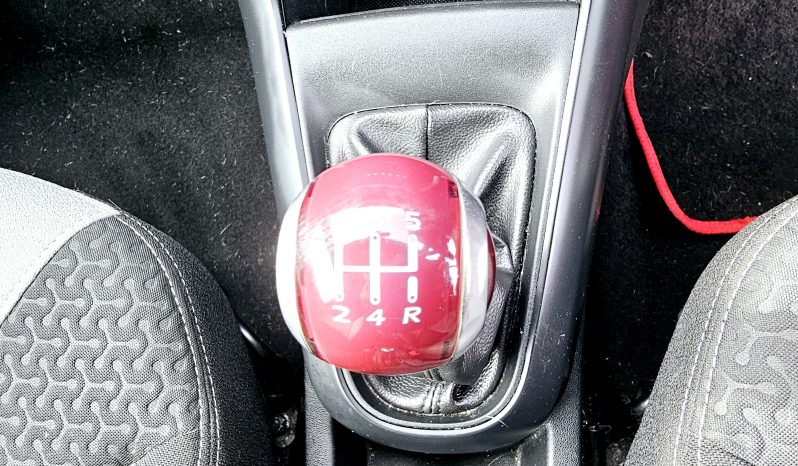 2016 Red DS3 Dstyle Dsign,1.2L petrol .MOT November 2026.Low Miles.FSH.Ulez free £3995 full