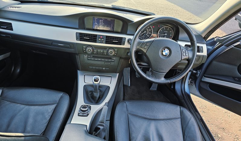 2009 Blue BMW 318i SE Business Edition, 2L Petrol.MOT October 2026. low miles .SH.Ulez free.Luxury £2750 full