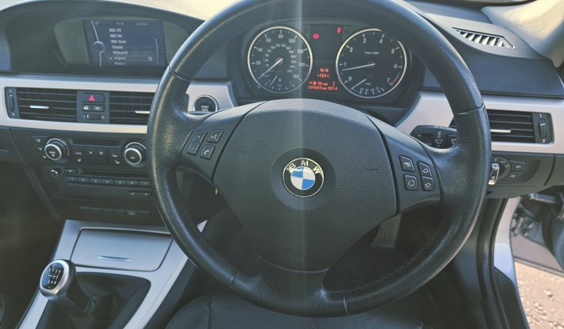 2009 Blue BMW 318i SE Business Edition, 2L Petrol.MOT October 2026. low miles .SH.Ulez free.Luxury £2750 full