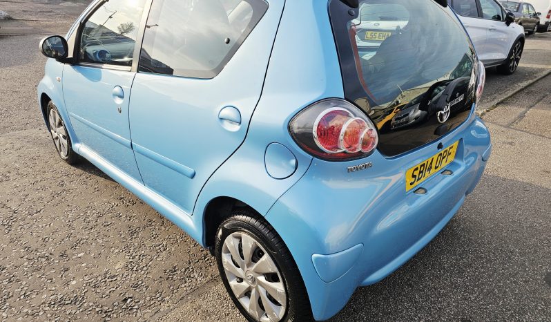 2014 Blue TOYOTA AYGO MOVE VVT-I, 1L petrol.MOT September 2026.£20 Tax.59 Miles.5Dr.SAT NAV.Ulez free £4295 full