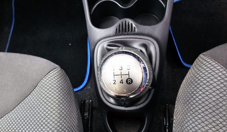 2014 Blue TOYOTA AYGO MOVE VVT-I, 1L petrol.MOT September 2026.£20 Tax.59 Miles.5Dr.SAT NAV.Ulez free £4295 full