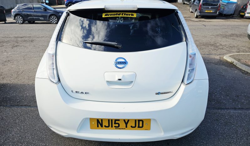 Automatic! 2015 White Nissan Leaf 80kw Tekna .MOT February 2027.5Dr.61k Miles.FSH.Heated Seats.Reverse Camera.Ulez free £3795 full