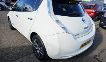 Automatic! 2015 White Nissan Leaf 80kw Tekna .MOT February 2027.5Dr.61k Miles.FSH.Heated Seats.Reverse Camera.Ulez free £3795 full