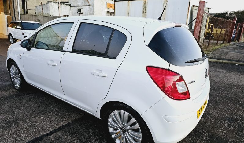 2011 White Vauxhall CORSA Excite, 1.2 PETROL, MOT March 2027.5Dr.Low miles. Ulez free £1995    full