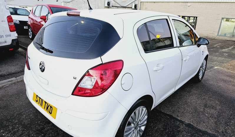 2011 White Vauxhall CORSA Excite, 1.2 PETROL, MOT March 2027.5Dr.Low miles. Ulez free £1995    full
