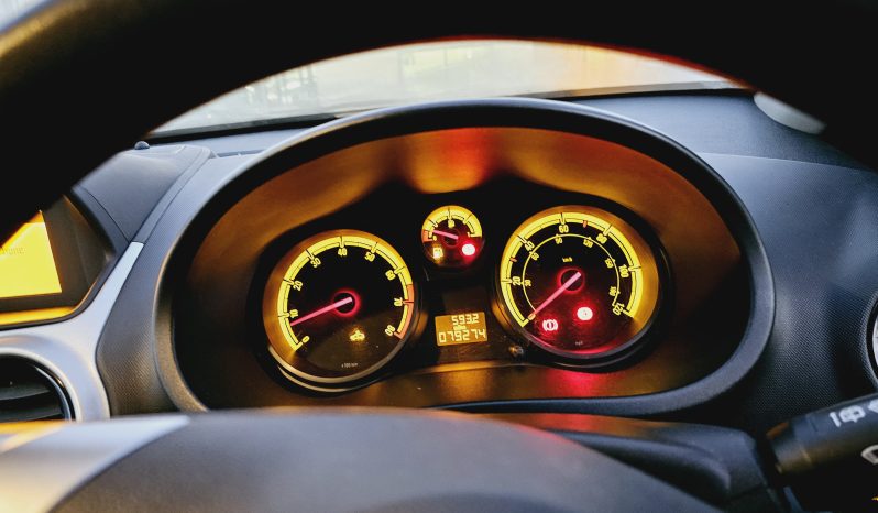 2011 White Vauxhall CORSA Excite, 1.2 PETROL, MOT March 2027.5Dr.Low miles. Ulez free £1995    full