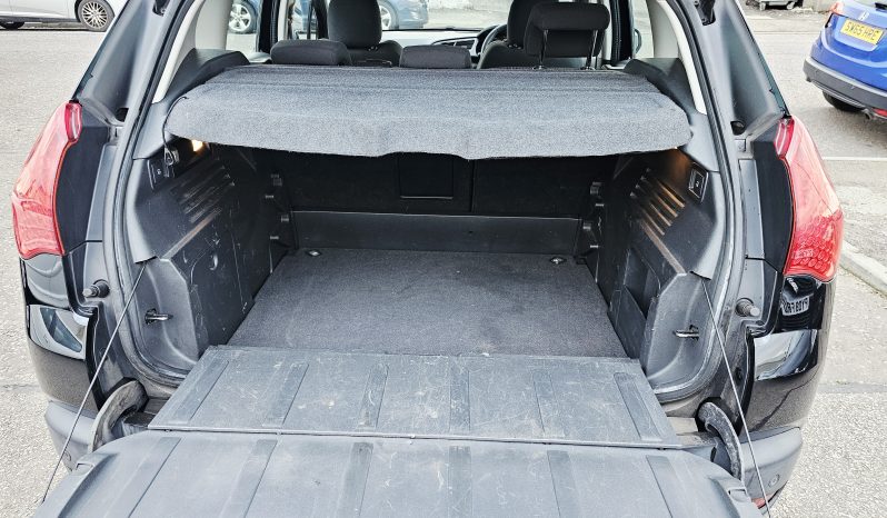  2013 Black Peugeot 3008 Active ,1.6 Petrol.5 Dr.Mot April 2027. 72k miles.FSH.1 Owner £2995 full